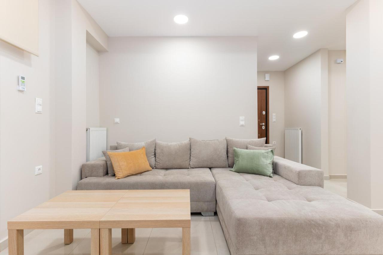 Cosy 2br Next To Bars & Restaurants Appartamento Atene