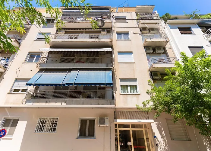 Cosy 2Br Apartment Next To Bars & Restaurants